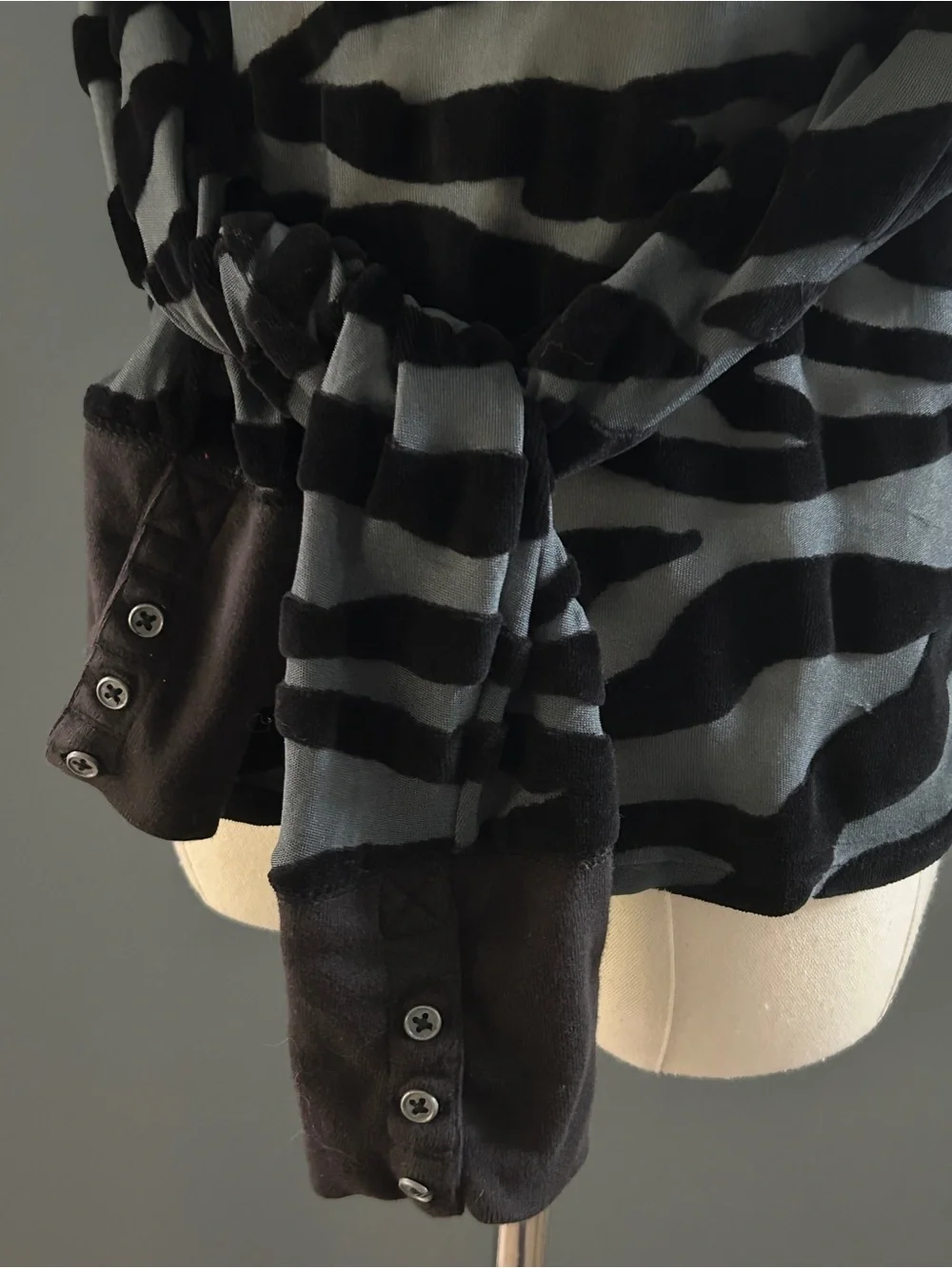 Free People We The Free So Lush Burnout Velvet Top - Picture 12 of 15